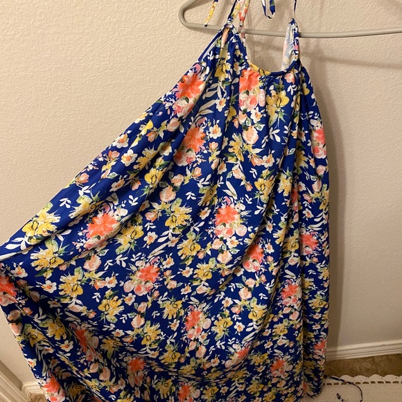 Dress - Picture 4 of 5